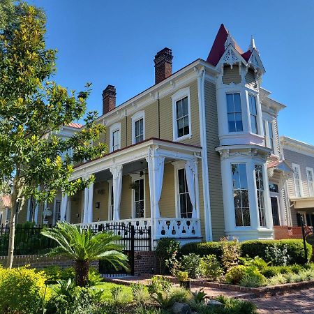 Thomas Weihs Haus Bed and Breakfast Savannah Exteriör bild