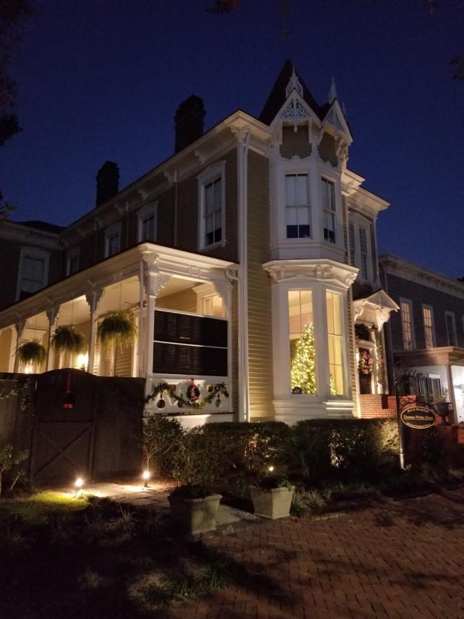 Thomas Weihs Haus Bed and Breakfast Savannah Exteriör bild