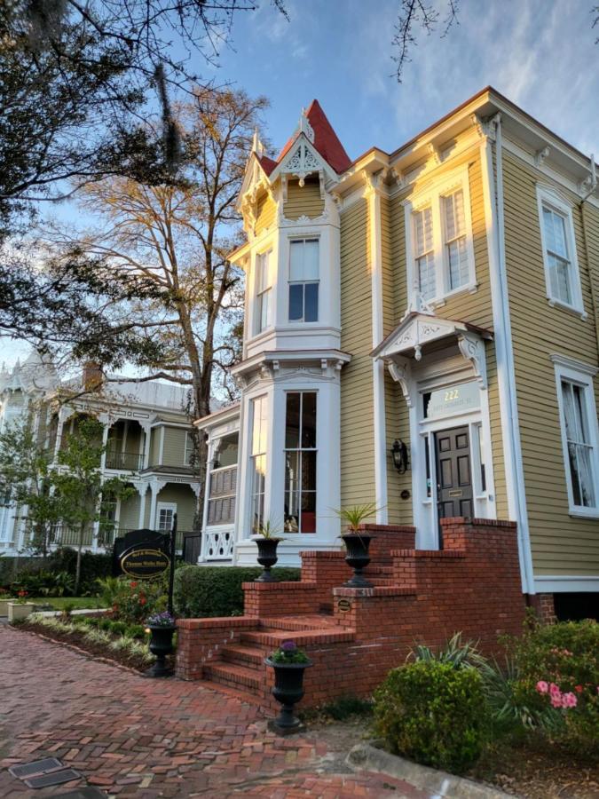 Thomas Weihs Haus Bed and Breakfast Savannah Exteriör bild