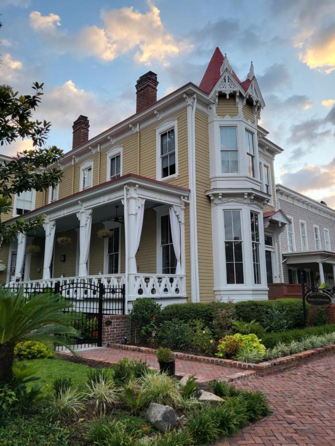 Thomas Weihs Haus Bed and Breakfast Savannah Exteriör bild
